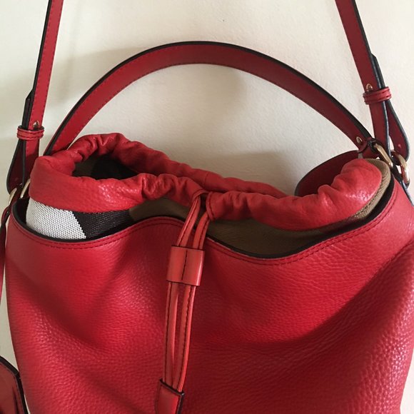 Burberry Ashby Red Soft Pebbled Leather Tote Bag - Picture 4 of 16